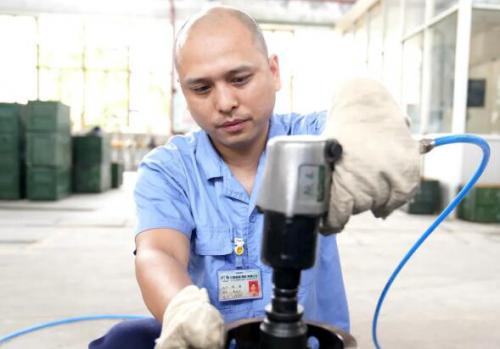 江南工业集团:攻克内圆尺寸变形的难关 江南工业集团:攻克内圆尺寸变形的难关