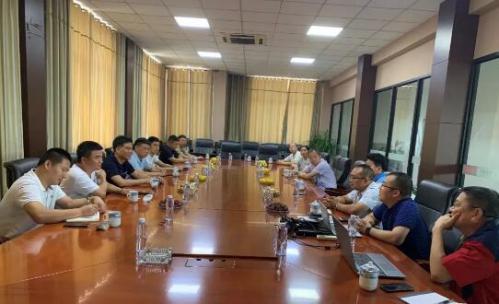 北阀总厂高层领导一行在江苏苏盐阀门机械有限公司座谈交流 北阀总厂高层领导一行在江苏苏盐阀门机械有限公司座谈交流