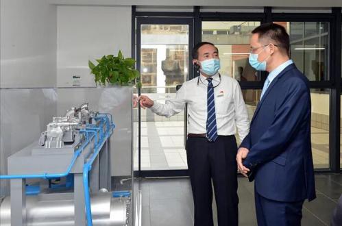 和利时科技集团联席总裁方垒一行来陕鼓参观交流 和利时科技集团联席总裁方垒一行来陕鼓参观交流