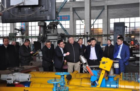 2016年王浩院士深入考察南方阀门产品