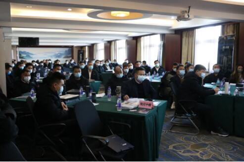 南元与会人员全部充分做好防疫工作,认真参与学习 南元与会人员全部充分做好防疫工作,认真参与学习