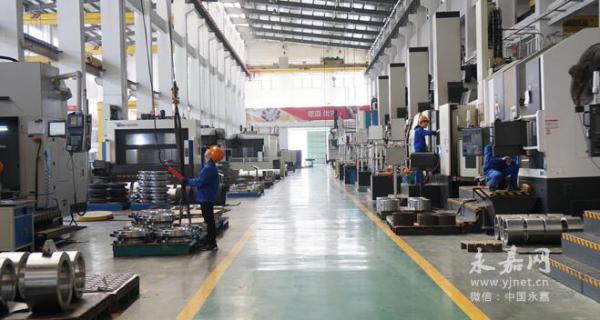 伯特利阀门生产车间呈现出一片繁忙景象 伯特利阀门生产车间呈现出一片繁忙景象