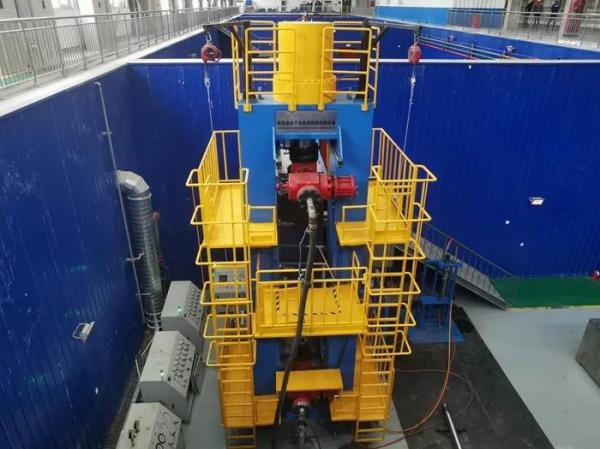 国内首套具备国际领先水平的井下安全阀试验设备成功应用 国内首套具备国际领先水平的井下安全阀试验设备成功应用