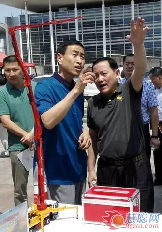 三一消防车亮相中国消防博览会