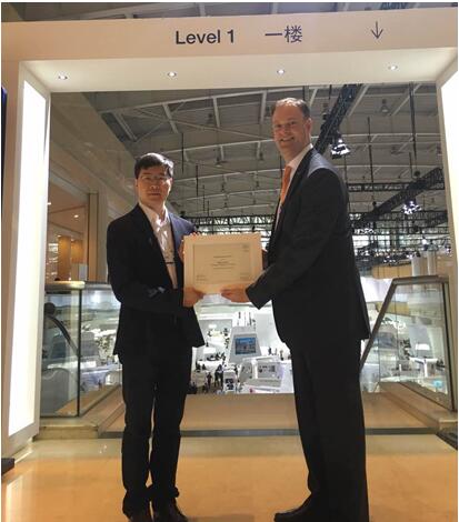 58集团CEO姚劲波出席达沃斯